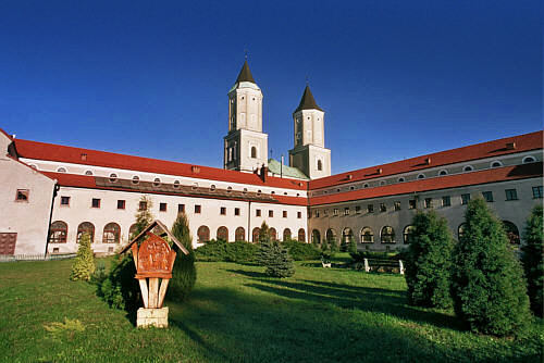 Opactwo Benedyktynek z kościołem św. Mikołaja i św. Stanisława
