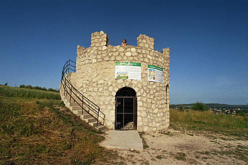 Wieża widokowa na danwym kamieniołomie