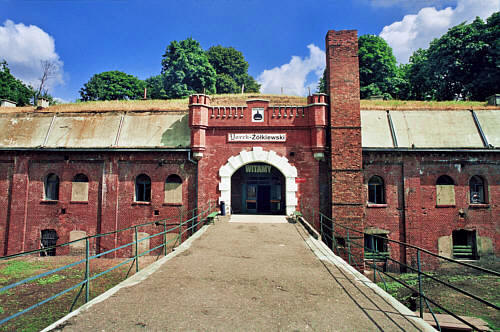 Wejście do fortu w Toruniu