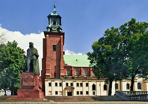 Katedra Gnieźnieńska i pomnik Bolesława Chrobrego