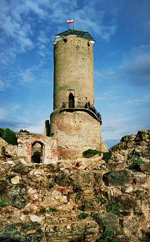 Wysoka wieża zamkowa - punkt widokowy