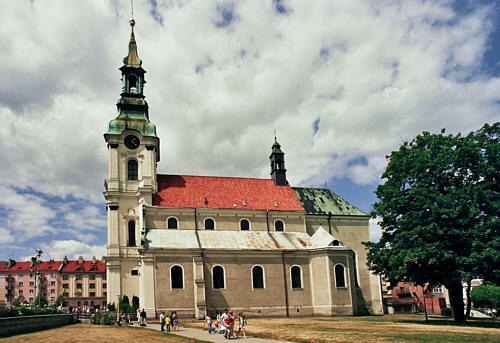 Kościół kolegiacki św. Józefa z XIV wieku