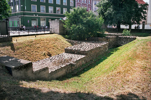Fundamenty zamku z XIV wieku odsłonięte przez archeologów