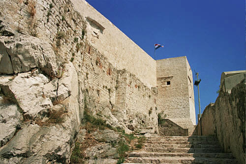 Mury fortecy św. Anny z XV wieku