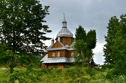 Dawna cerkiew jest obecnie  kościółem rzymsko-katolickim pw. bł. Bronisławy.