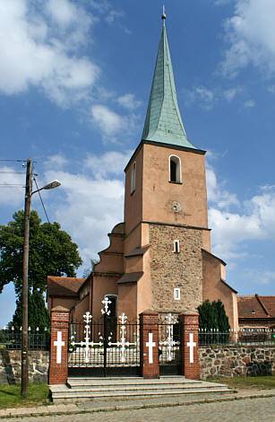 Gotycki kościół parafialny Matki Boskiej Różańcowej z II poł. XV
