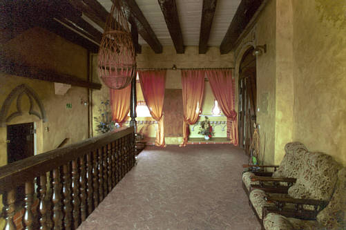 Zdjęcie korytarza w zamku