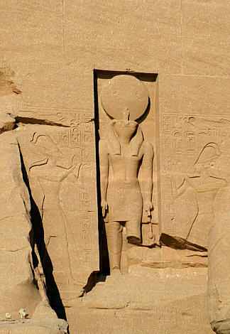 Bóg Amon-Ra i skladający mu ofiary Ramzes II