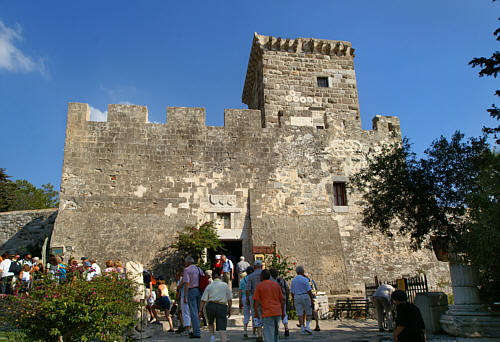 Wieża główna na zamku górnym