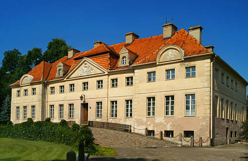 Barokowy pałac z XVIII w.