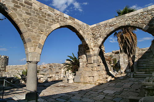 Kos - Zamek - wnętrze ruin