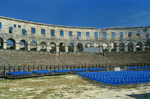 Wnętrze amfiteatru  w Puli
