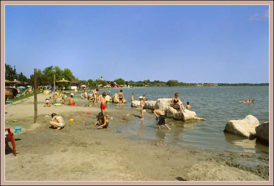 Piaszczysta plaża - rzadkość na Węgrzech